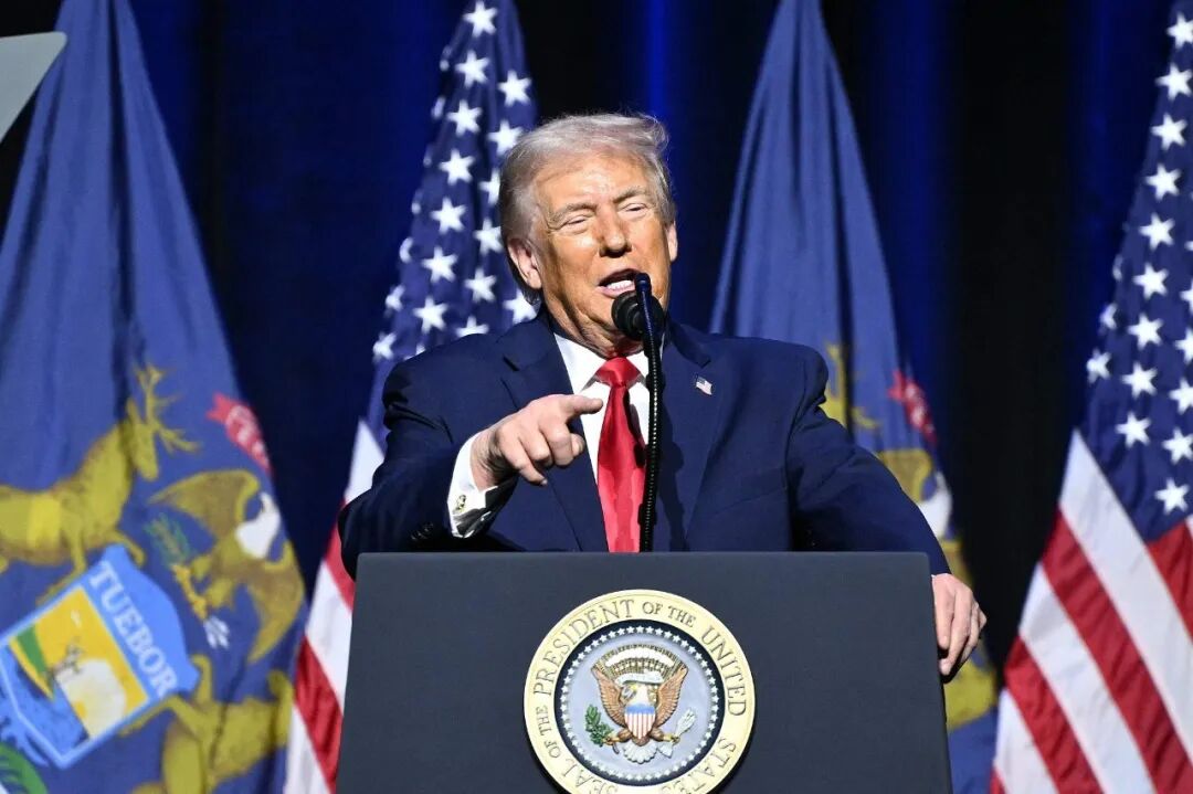 特朗普坚持:格陵兰岛很重要,可采取一切行动,看看委内瑞拉!欧洲多国出兵格陵兰:法军15人德军13人荷兰1人 特朗普坚持:格陵兰岛很重要,可采取一切行动,看看委内瑞拉!欧洲多国出兵格陵兰:法军15人德军13人荷兰1人