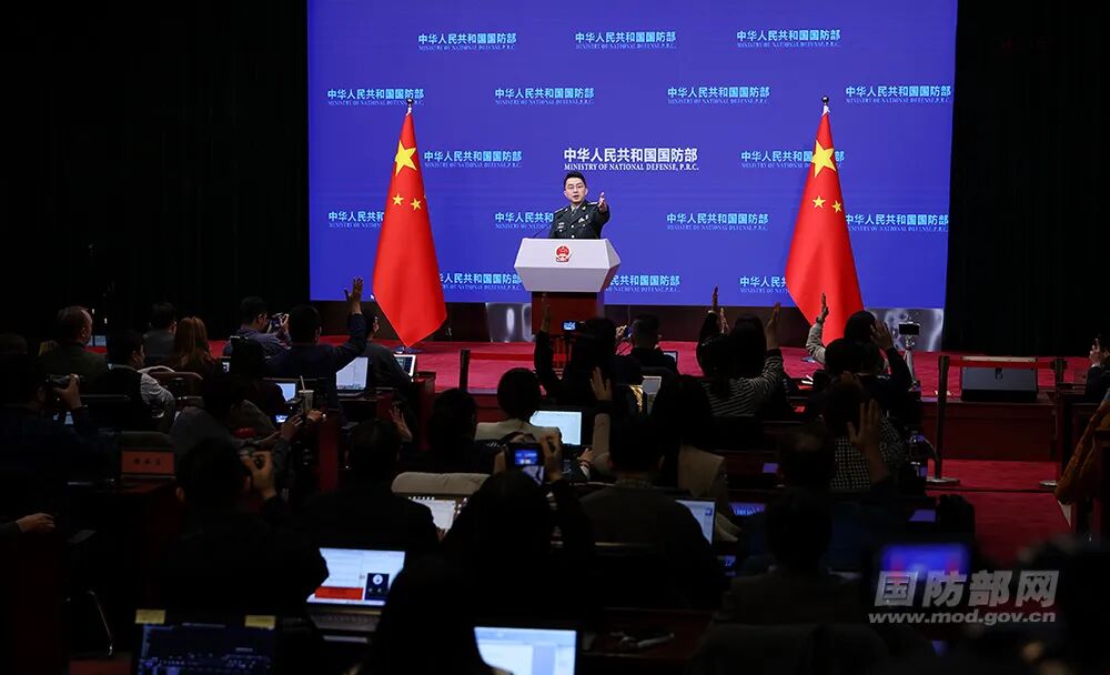 瑞典、美国、日本等国有关军工企业和机构发布所谓“击沉”中国军舰动画,国防部新闻发言人:我想对他们说“You wish” 瑞典、美国、日本等国有关军工企业和机构发布所谓“击沉”中国军舰动画,国防部新闻发言人:我想对他们说“You wish”