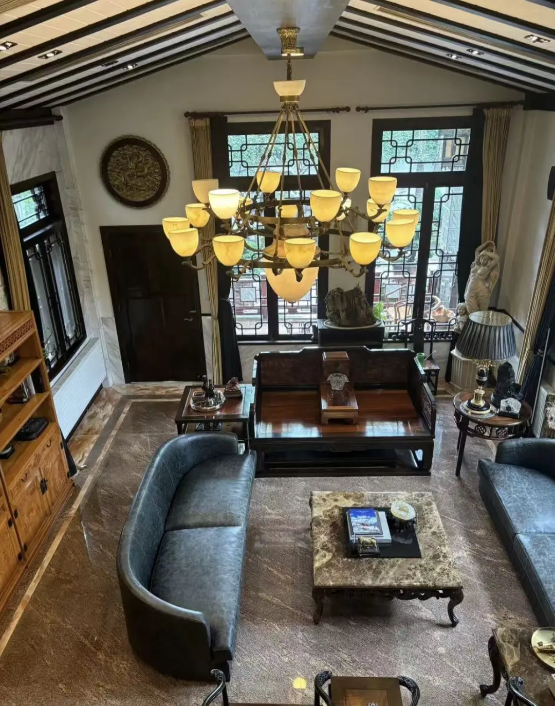 成都报价4亿元的二手房下架，“仅能确认房源处于对外挂牌出售状态”