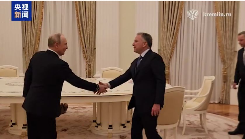 普京与美代表在莫斯科举行会谈！泽连斯基最新发声！俄军轰炸机在波罗的海飞行，外军伴飞