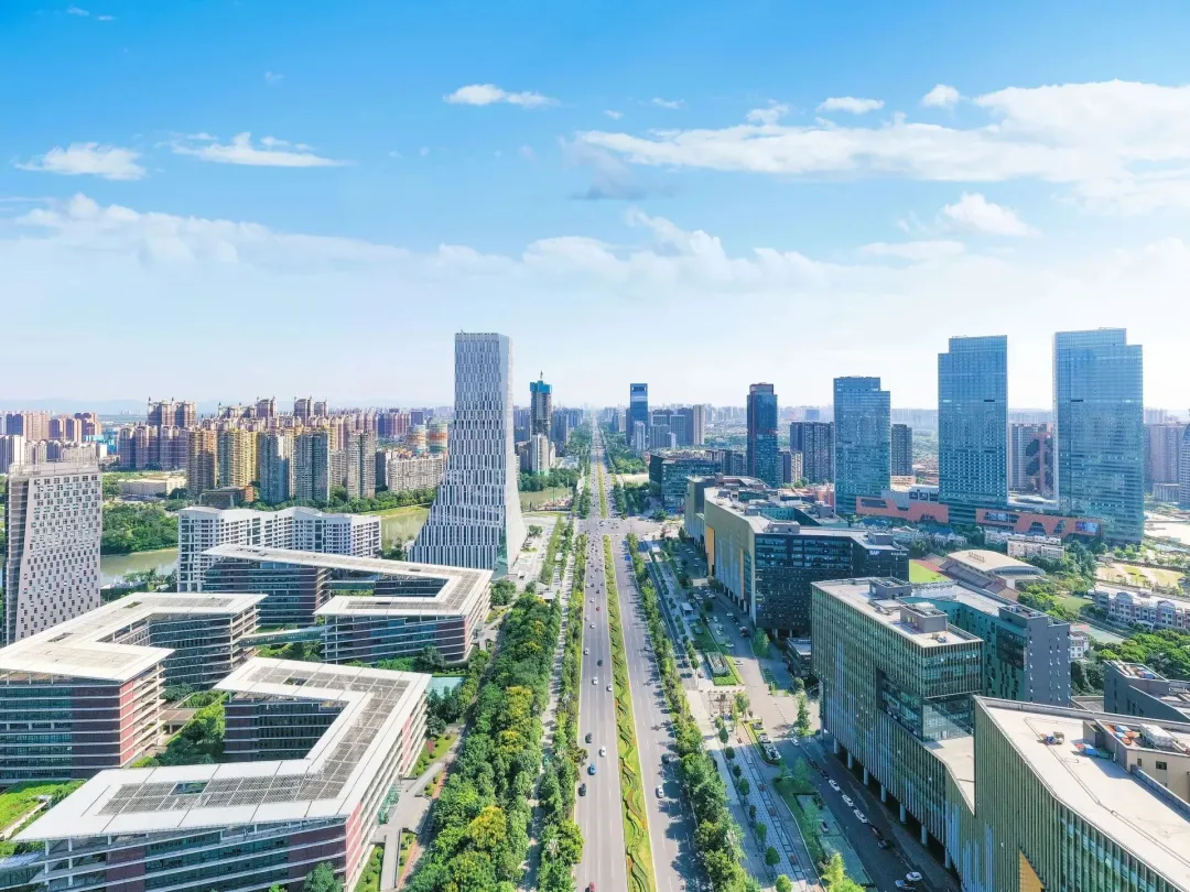 2025年成都投资规模持续扩大，数据背后显现哪些机遇？丨成都投资智能体