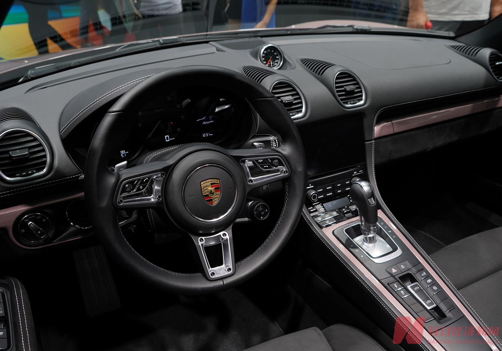 2025年在华销量下滑26% 保时捷中国潘励驰：“赢回中国”是一项长期的系统性工程