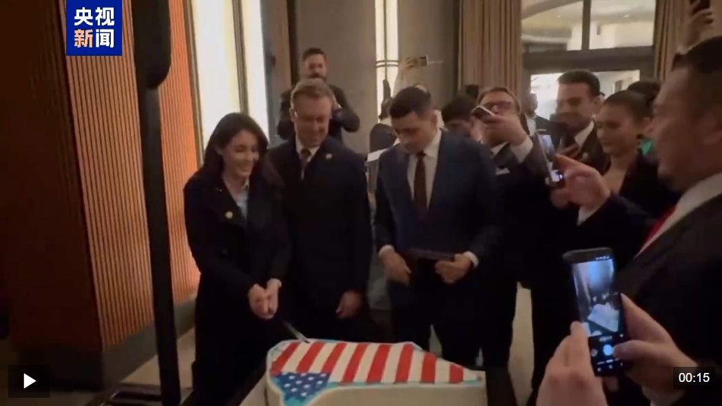 美议员瓜分“格陵兰蛋糕”！特朗普讽刺欧洲，瑞典首相：深感失望