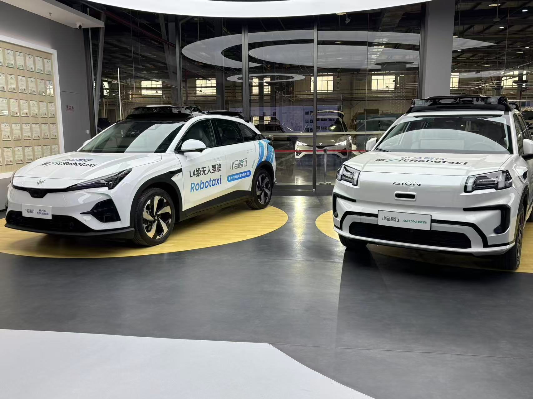 Robotaxi“双雄”迈入千辆时代:小马智行在国内实现单车盈利,文远知行在中东逼近单车盈亏平衡 Robotaxi“双雄”迈入千辆时代:小马智行在国内实现单车盈利,文远知行在中东逼近单车盈亏平衡