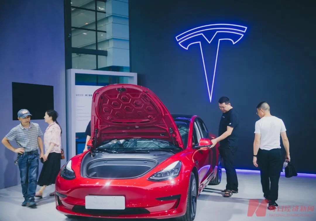 7年低息超长贷来了，特斯拉推出后，小米、理想、小鹏等迅速跟进，二手车商也跟风免息，直呼“逃不过比价”